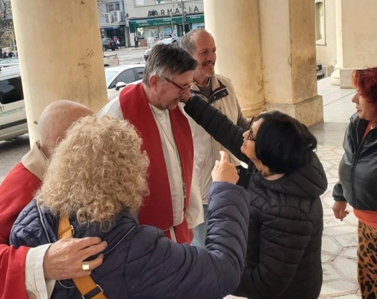 Morón: Mons. Benna tuvo su primer contacto con la comunidad diocesana Morón: Mons. Benna tuvo su primer contacto con la comunidad diocesana