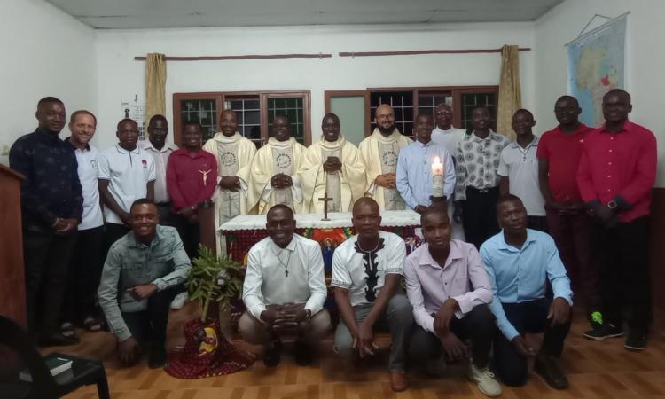 Mozambique: los Palotinos celebran 25 años de presencia misionera con nuevas vocaciones Mozambique: los Palotinos celebran 25 años de presencia misionera con nuevas vocaciones