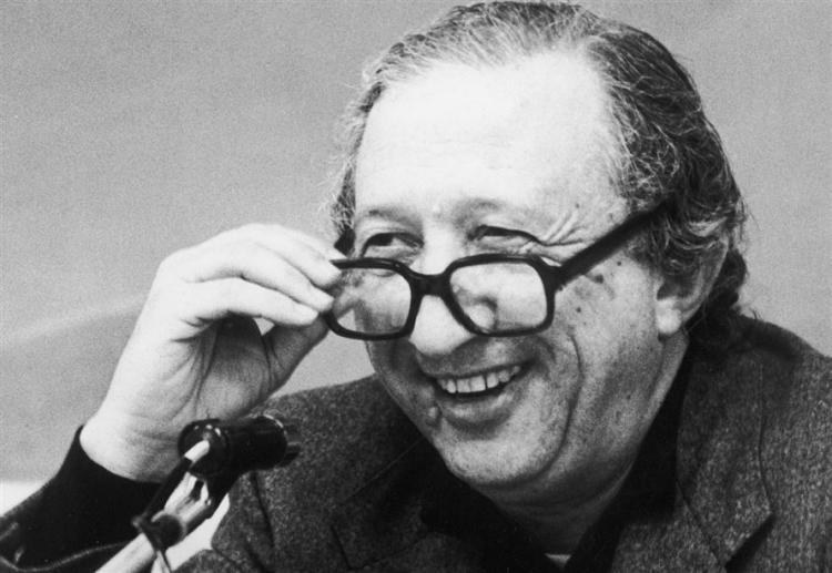 Muestra sobre la persona y obra de Luigi Giussani Muestra sobre la persona y obra de Luigi Giussani