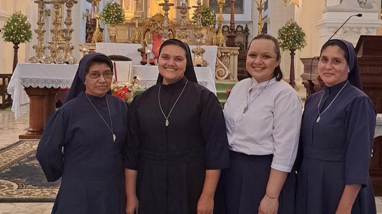Nicaragua: confiscan un colegio católico y expulsan a otras tres religiosas Nicaragua: confiscan un colegio católico y expulsan a otras tres religiosas