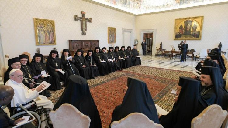 "No debemos olvidar a nuestra amada y atormentada Siria", exhortó el papa Francisco "No debemos olvidar a nuestra amada y atormentada Siria", exhortó el papa Francisco