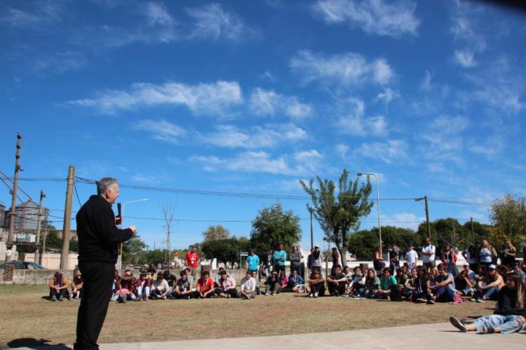 Nueve de Julio congregó a 170 jóvenes en la Pascua Joven Nueve de Julio congregó a 170 jóvenes en la Pascua Joven