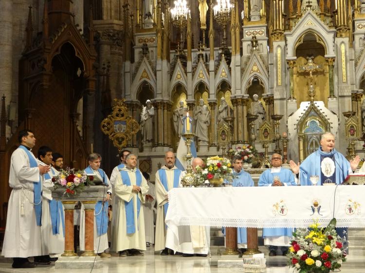 Nueve de Julio vivió su peregrinación diocesana anual a la basílica de Luján Nueve de Julio vivió su peregrinación diocesana anual a la basílica de Luján