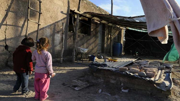 ODSA UCA: el 53.6% de los chicos tienen vulnerado alguno de sus derechos ODSA UCA: el 53.6% de los chicos tienen vulnerado alguno de sus derechos