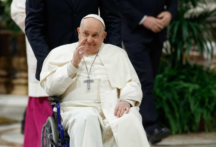 Al cumplirse 12 años de pontificado, la Iglesia llama a rezar por Francisco