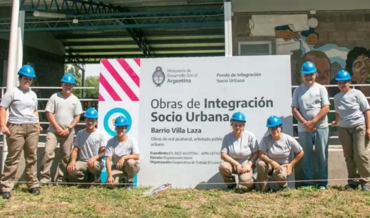 Panel sobre 'Políticas que trascienden, políticas que transforman' en la UCA Panel sobre 'Políticas que trascienden, políticas que transforman' en la UCA