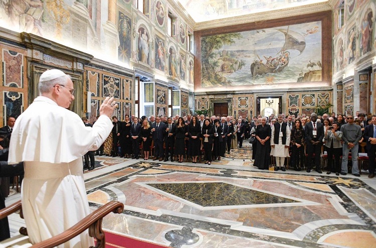 Papa León: 'La fraternidad es ver el rostro de Dios en los demás'