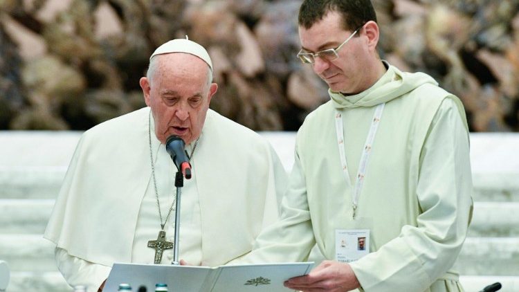 Francisco: 'Me gusta pensar en la Iglesia como pueblo fiel de Dios' Francisco: 'Me gusta pensar en la Iglesia como pueblo fiel de Dios'