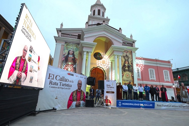 Perú honra a León XIV con una 'ruta papal' y una gran estatua Perú honra a León XIV con una 'ruta papal' y una gran estatua