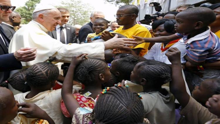 Por petición de los médicos, Francisco pospone su viaje apostólico a África Por petición de los médicos, Francisco pospone su viaje apostólico a África