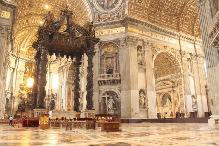 Por primera vez en 400 años restaurarán el Baldaquino de la Basílica de San Pedro Por primera vez en 400 años restaurarán el Baldaquino de la Basílica de San Pedro