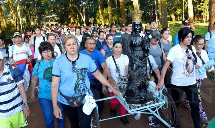 Posadas: cientos de devotos peregrinaron al santuario de Loreto Posadas: cientos de devotos peregrinaron al santuario de Loreto