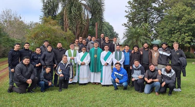 Posadas: el Seminario Santo Cura Ars celebra su fiesta patronal Posadas: el Seminario Santo Cura Ars celebra su fiesta patronal