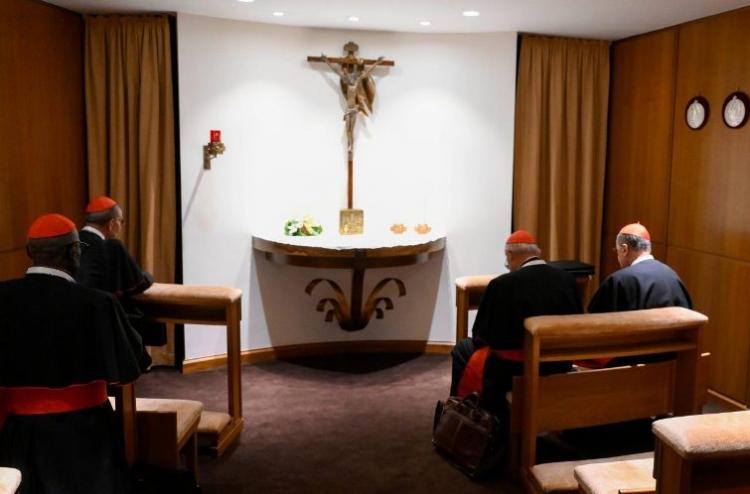 Primera meditación de los cardenales antes del cónclave Primera meditación de los cardenales antes del cónclave