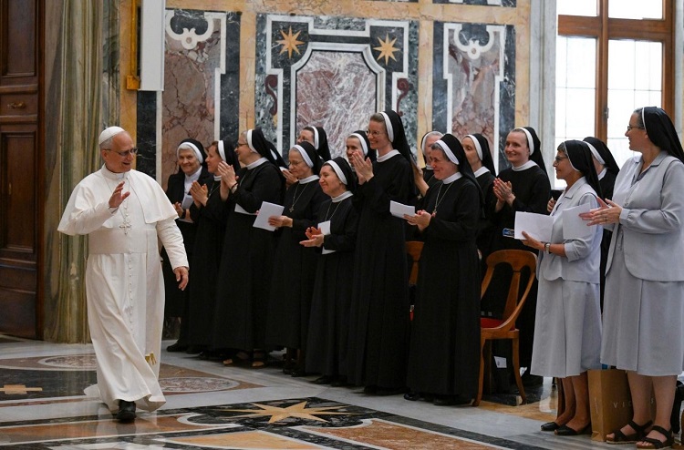 'Que Cristo habite en sus corazones', dijo el Papa a las religiosas 'Que Cristo habite en sus corazones', dijo el Papa a las religiosas
