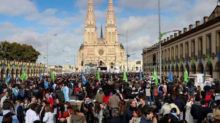 Quilmes: nueva peregrinación diocesana al santuario de Luján Quilmes: nueva peregrinación diocesana al santuario de Luján
