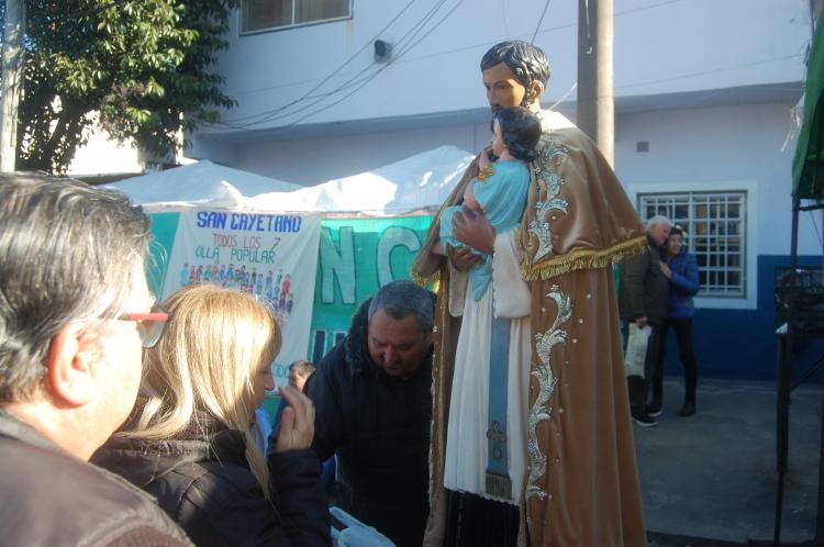 Quilmes: tres santuarios diocesanos recibieron las súplicas por paz, pan y trabajo Quilmes: tres santuarios diocesanos recibieron las súplicas por paz, pan y trabajo