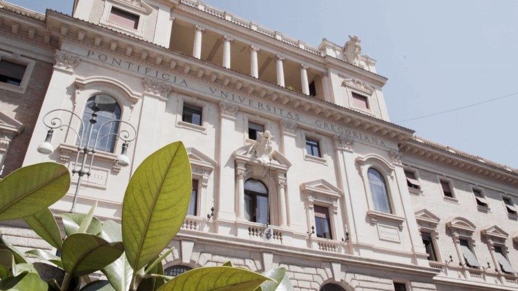 Roma: la Pontificia Universidad Gregoriana estrena nuevos Estatutos Roma: la Pontificia Universidad Gregoriana estrena nuevos Estatutos