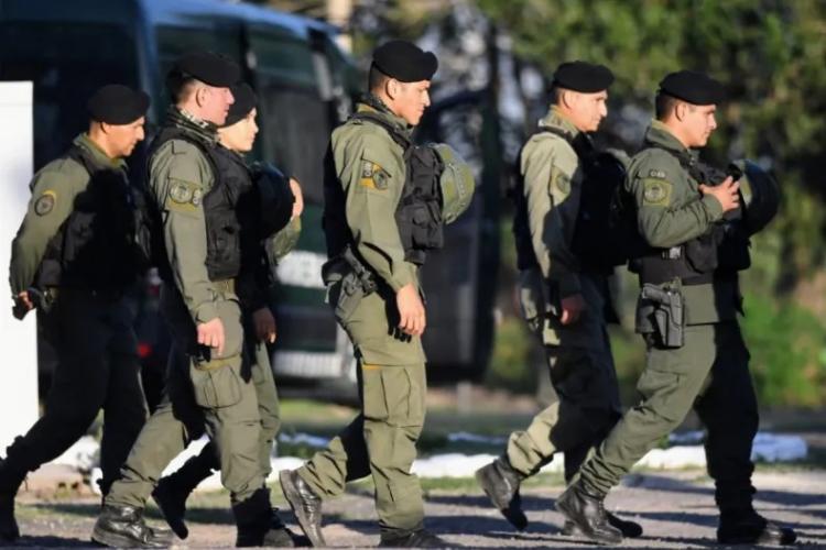 Rosario: el obispo castrense les recuerda a las fuerzas federales el valor de la vida Rosario: el obispo castrense les recuerda a las fuerzas federales el valor de la vida