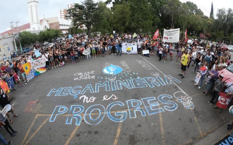 Las salesianas le recuerdan al Presidente que el pueblo le dijo 'no' a la megaminería Las salesianas le recuerdan al Presidente que el pueblo le dijo 'no' a la megaminería