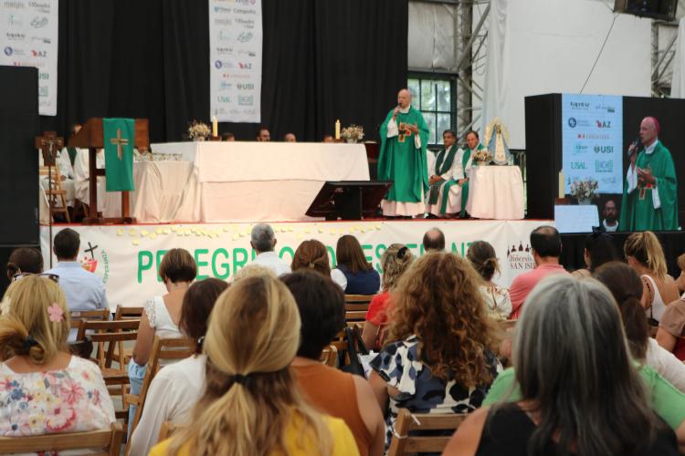 San Isidro: la XVI Jornada Diocesana de Capacitación Docente reunió a 2.200 educadores San Isidro: la XVI Jornada Diocesana de Capacitación Docente reunió a 2.200 educadores