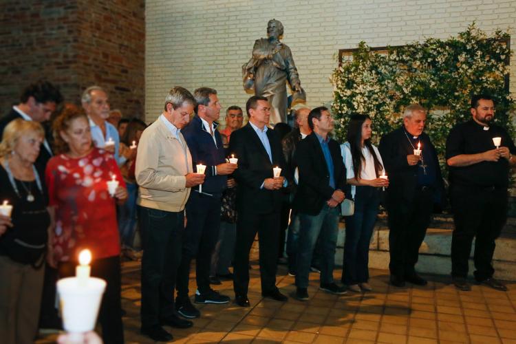 San Juan: políticos y referentes de los credos oran por la paz en Tierra Santa San Juan: políticos y referentes de los credos oran por la paz en Tierra Santa