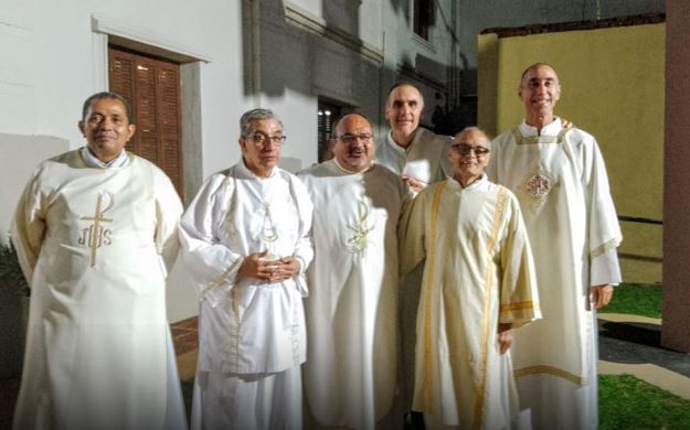 Santo Tomé celebró a sus diáconos con un encuentro fraterno Santo Tomé celebró a sus diáconos con un encuentro fraterno