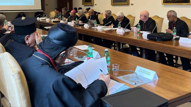 Sínodo: reunión en el Vaticano de los representantes continentales Sínodo: reunión en el Vaticano de los representantes continentales