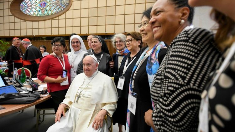 #Sínodo2024: el diaconado femenino no resuelve la cuestión de las mujeres en la Iglesia #Sínodo2024: el diaconado femenino no resuelve la cuestión de las mujeres en la Iglesia