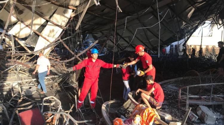 Tragedia en Irak: cientos de muertos y heridos en una boda cristiana en Qaraqosh Tragedia en Irak: cientos de muertos y heridos en una boda cristiana en Qaraqosh