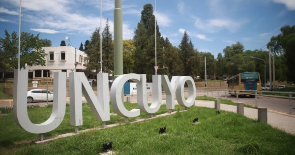 Repudio e indignación ante una muestra en la UNCuyo que ofende al cristianismo Repudio e indignación ante una muestra en la UNCuyo que ofende al cristianismo