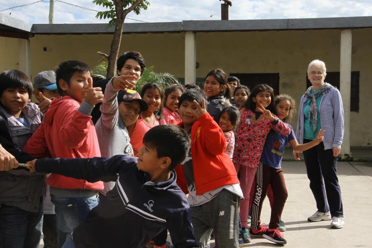 Un 30% de los chicos que asisten a escuelas de gestión privada están en situación de pobreza Un 30% de los chicos que asisten a escuelas de gestión privada están en situación de pobreza