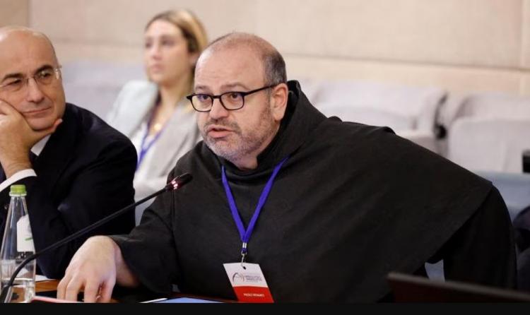 Un fraile franciscano presidirá la Comisión de Inteligencia Artificial italiana Un fraile franciscano presidirá la Comisión de Inteligencia Artificial italiana
