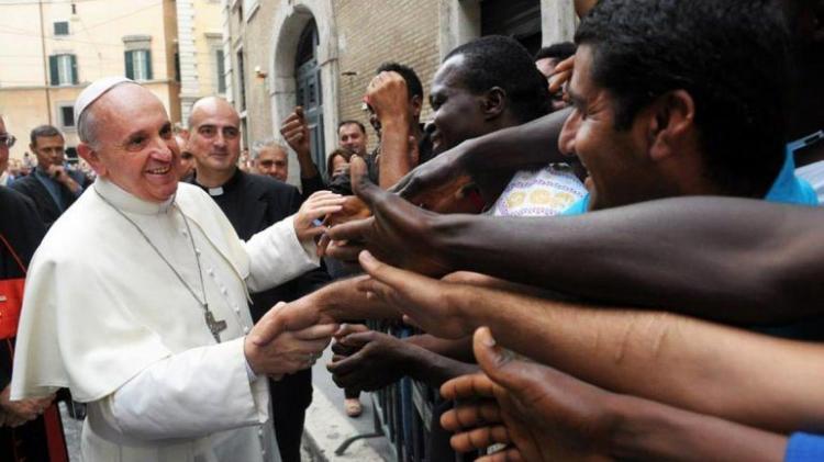 Un grupo de pobres recibirá el féretro de Francisco en Santa María la Mayor Un grupo de pobres recibirá el féretro de Francisco en Santa María la Mayor