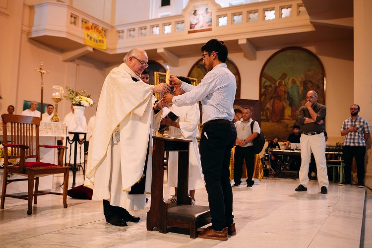 Un hermano salesiano realizó su profesión perpetua en Córdoba Un hermano salesiano realizó su profesión perpetua en Córdoba