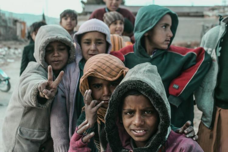 Un sacerdote rescata de la esclavitud a familias paquistaníes pagando sus deudas Un sacerdote rescata de la esclavitud a familias paquistaníes pagando sus deudas