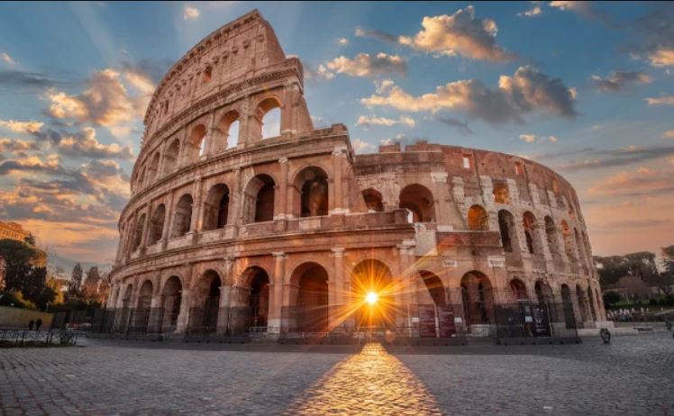 Unos 3.000 universitarios celebrarán la Semana Santa en Roma junto al Papa Unos 3.000 universitarios celebrarán la Semana Santa en Roma junto al Papa